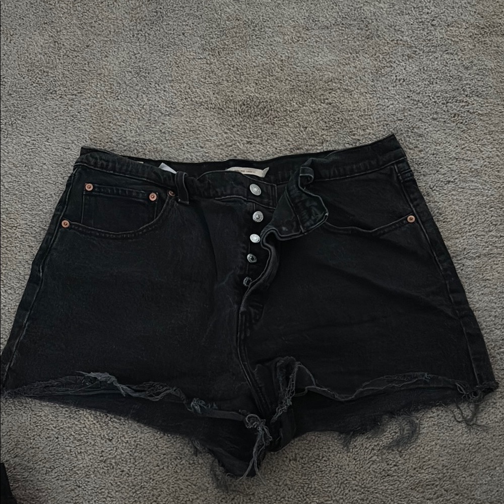 Levi’s Rib Cage Black Women's High-Waist Denim Shorts
